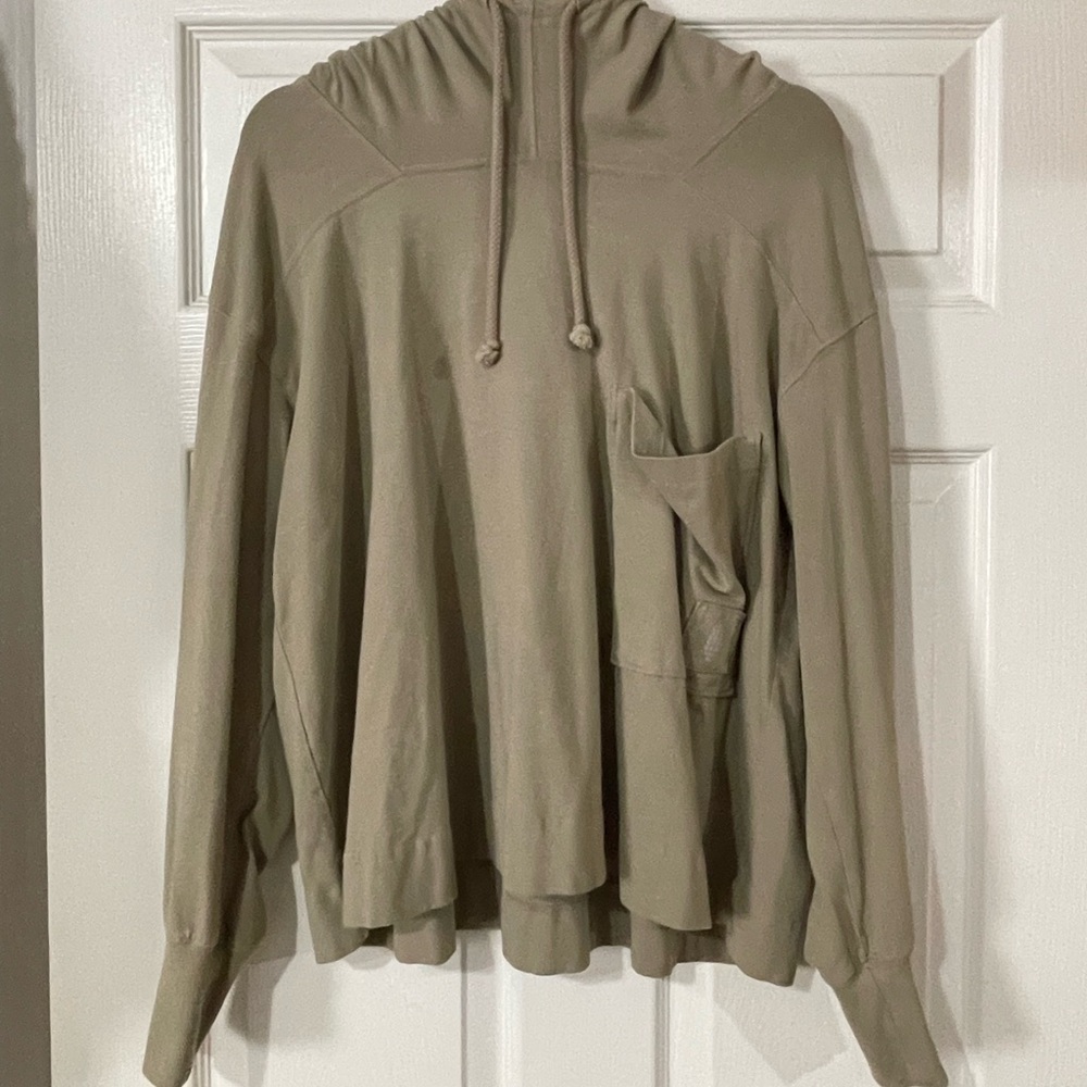 FP Movement Hot Shot Hooded Layer